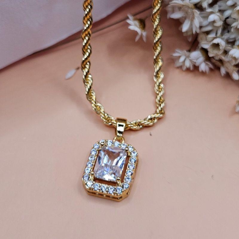COLAR BAIANO COM ZIRCONIA
